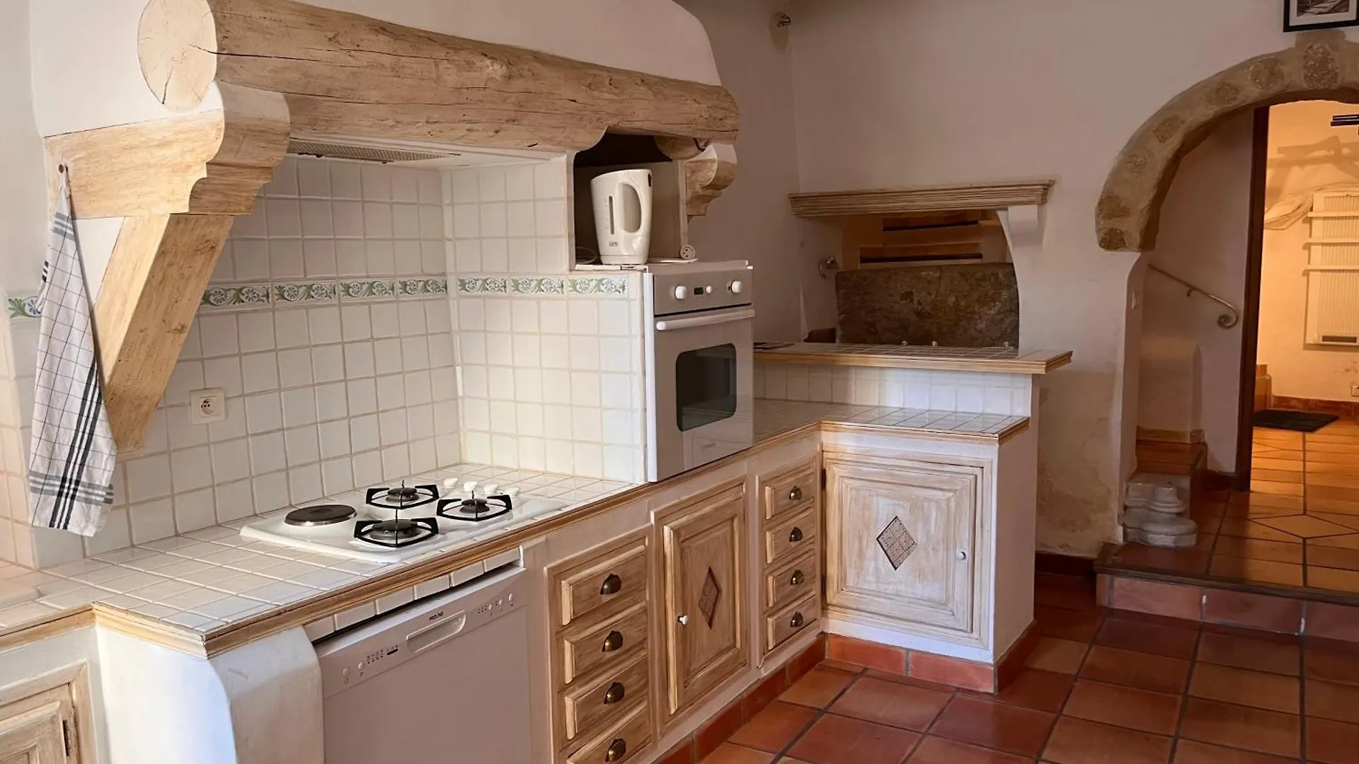 Holiday home Maison De Ville Avec Rooftop Vue Sur Le Ventoux Monteux France